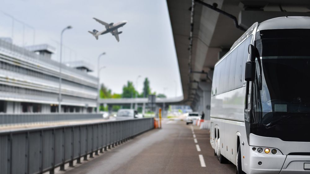 ligne de bus entre l'aéroport de cdg et orly