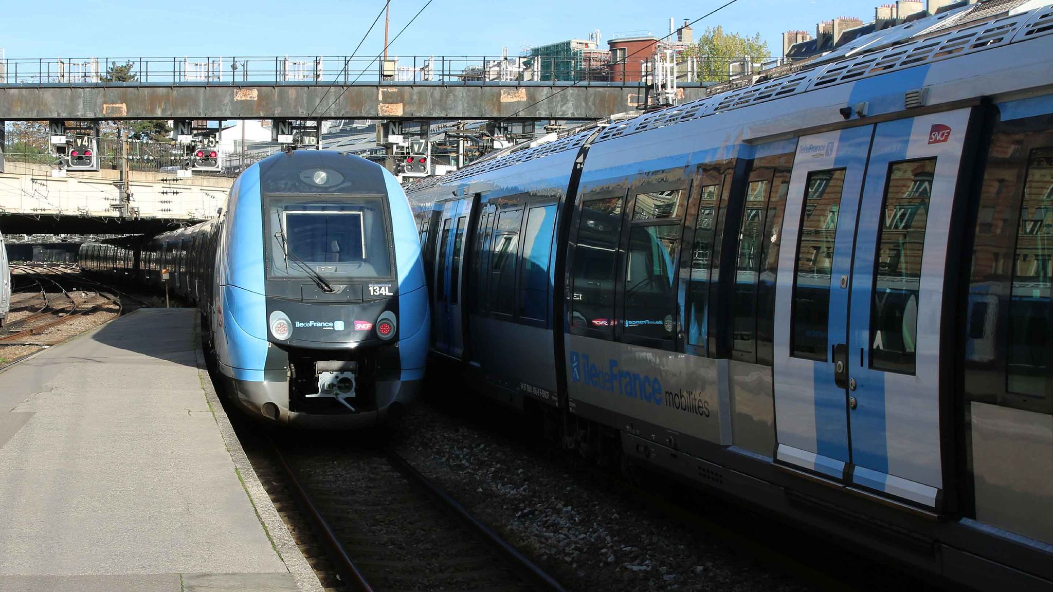 le rer b à paris cdg pour aller à l'aéroport
