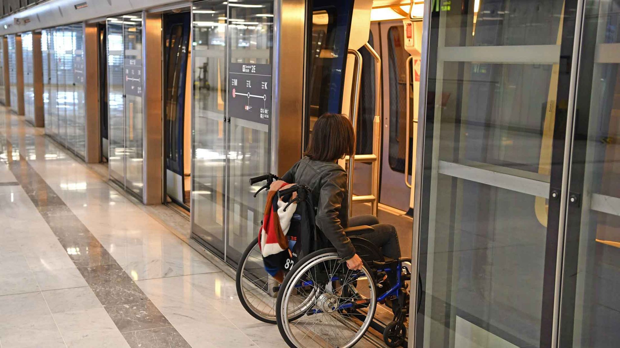 cdgval pour passagers phmr