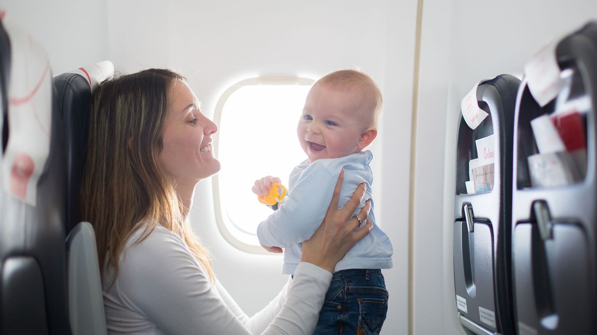 voyager son bébé à paris aéroport