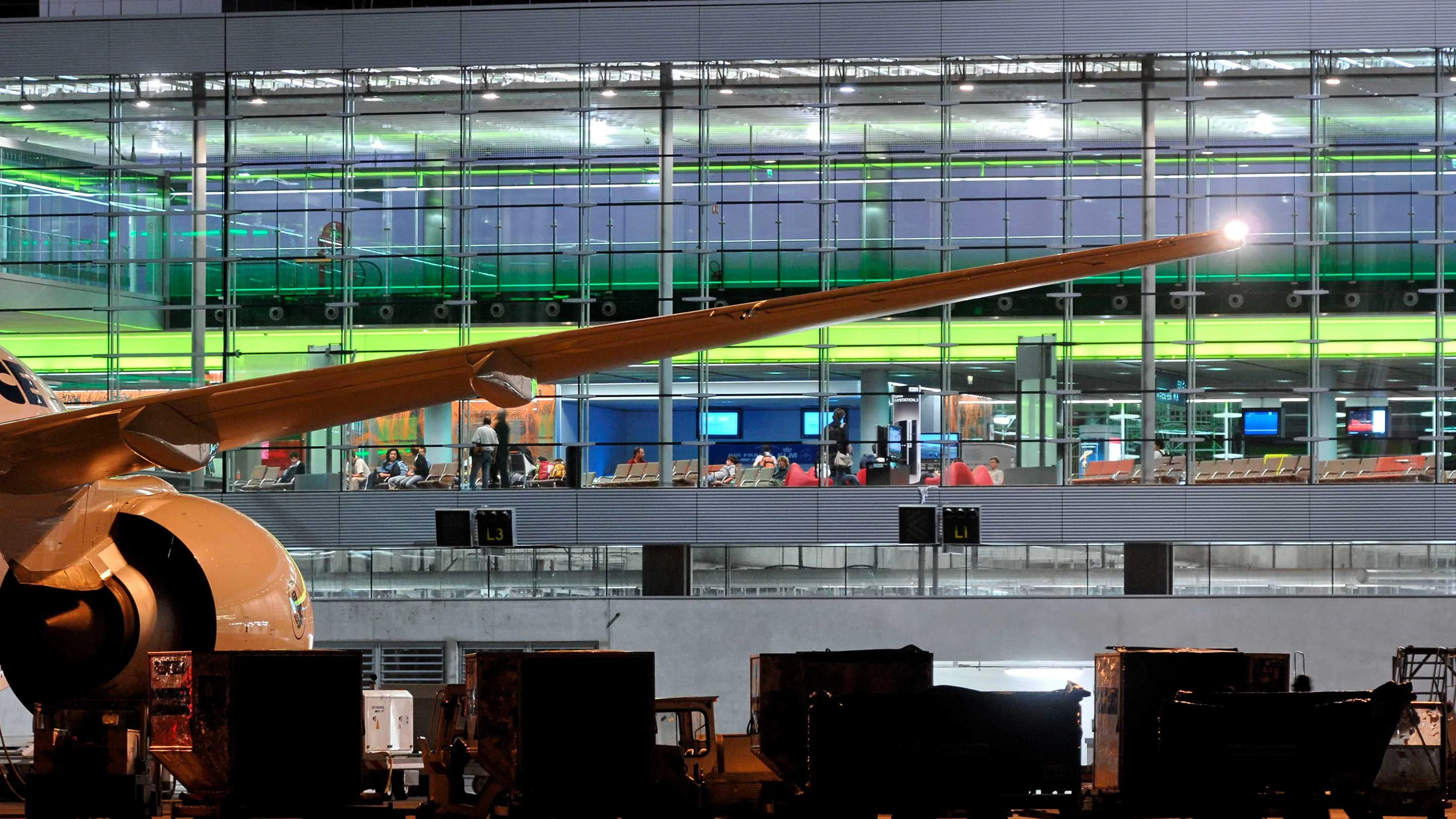 charles de gaulle extérieur aéroport